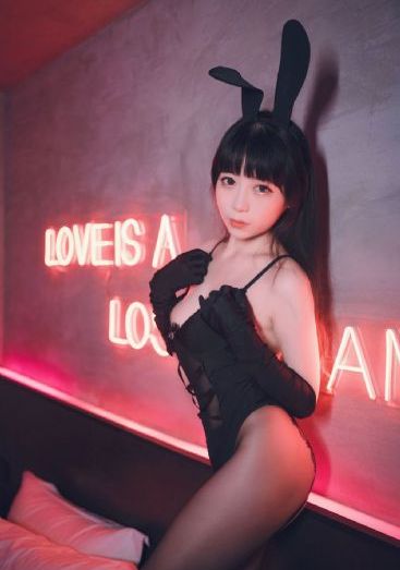 钱塘湖春行