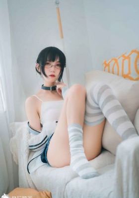 女优，摔吧！