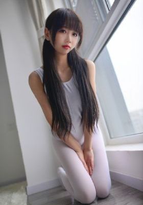 特朗勃